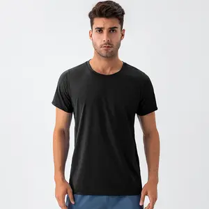 Erkek egzersiz kısa kollu T-Shirt atletik gömlek hızlı kuru nefes örgü koşu Tee üst spor erkekler için