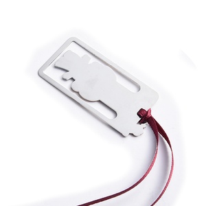 Marcapáginas de Diseño Único en Color Azul con Grabado Hueco y Borla, Regalo Navideño - Product Image 2