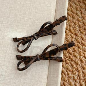 Wholesale Retro Leopard Print Bowknot Simple Leather Barrettes Metal Hair <b>Clip</b> 8cm Hair Accessories for Women - Product Image 3