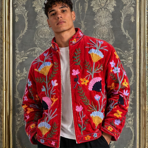 Chaqueta Acolchada de Terciopelo Rojo Bordada con Patrón Floral, Abrigo Reversible de Invierno de Manga Larga para Mujer, Prenda Exterior 100% Algodón Hecha a Mano - Product Image 2