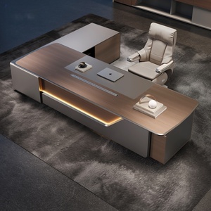 Scrivania Direzionale Moderna di Alta Qualità, Arredamento per Ufficio Commerciale, Tavolo Robusto in Impiallacciatura, Scrivania di Lusso per Manager in Sala Riunioni - Product Image 2