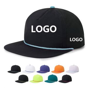 Casquette de baseball personnalisée à 5 panneaux avec visière plate et fermeture snapback, fabriquée sur mesure - Product Image 1