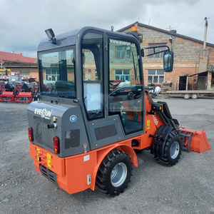 Chargeur frontal télescopique compact de 1 tonne avec godet pour usage agricole et agronomique ER1000 - Product Image 4