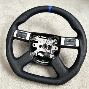 Volant en cuir à fond plat pour <span class=keywords><strong>Dodge</strong></span> Challenger Hellcat SRT, Chrysler 300c, <span class=keywords><strong>Dodge</strong></span> Challenger Charger – Vente directe usine - Product Image 1