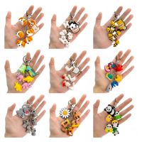 Porte-clés 3D en forme d'animal de dessin animé avec fermoir mousqueton, en PVC, design vache et abeille, pendentif pour sac à dos