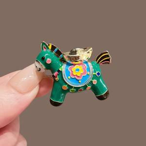 Broche Poney 'Instant Money' Haut de gamme, Épingle de poitrine élégante et tendance, Cadeau pour enfants, mariage, <span class=keywords><strong>nouvel</strong></span> <span class=keywords><strong>an</strong></span>, vêtements - Product Image 4