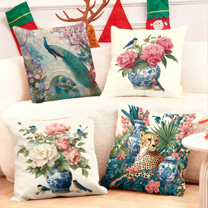 Elegantes almohadas decorativas con diseños artísticos vibrantes de pavo rey, flores y guepardos. - Product Image 1