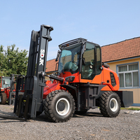 Neuer 3 Tonnen 3,5 Tonnen 4 Tonnen Allrad-Gabelstapler 4x4 Gabelstapler mit Dieselmotor Geländegabelstapler für Baustoff-Handling