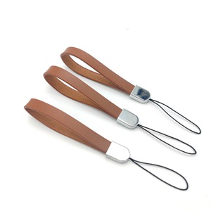 Cordon de poignet en cuir PU pour téléphone portable avec extrémité métallique et cordon pour porte-clés ou clé USB - Product Image 3