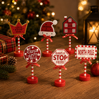 Weihnachtliche Straßenschild-Lichter 6 Stile LED Holz-Tischdekoration Batteriebetrieben Santa Stop North Pole Feiertagsparty Zuhause