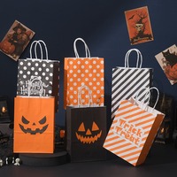 Tas kemasan hadiah makanan ringan permen Halloween 15x8x21cm pegangan terpilin kertas Kraft tas pengiriman makanan tersedia
