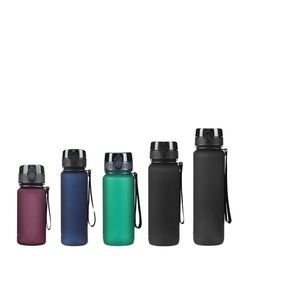 Bouteille d'eau de sport en plastique Tritan, anti-fuite, pour la salle de sport, les voyages, les activités de plein air et le camping, capacité de 500 ml - Product Image 1