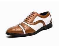 Herren-Schnürschuhe mit Zehenkappe in Zweifarbigem Blockdesign aus Geschnitztem Leder, Höhenerhöhend, Rutschfest, Atmungsaktiv, Verschleißfest, für Büro, Karriere und Hochzeit