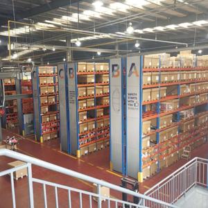 Yüksek Kaliteli Dayanıklı 500kg/Katman Kalınlaştırılmış Çelik Ağır Yük Palet Rafı Seçmeli Palet Raf Sistemi Depo Malı Depolaması İçin - Product Image 2