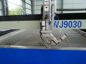 Machine de découpe à jet d'eau automatique 5 axes avec pompe 6020 1525 3020 4020 pour marbre, céramique, plastique, caoutchouc - Product Image 3