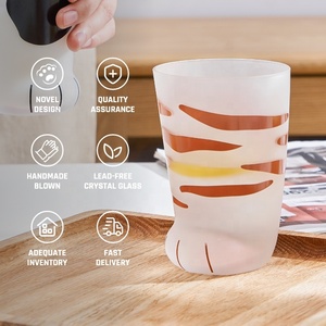 Kreative Katzenpfoten-Tasse mit Niedlichem Pfotenabdruck, 300ml, Wiederverwendbar, Hitzebeständig, Mattiertes, Modisches Trinkgefäß für Erwachsene - Product Image 2