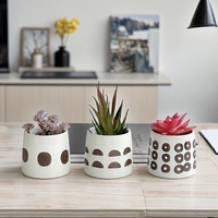 Planters keramik putih geometris minimalis gaya Nordic-pot sukulen dengan lubang drainase untuk dekorasi dalam ruangan rumah Desktop