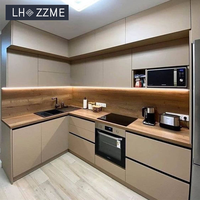 Meubles de cuisine contemporains en MDF et contreplaqué avec comptoir et rangements, unités de garde-manger, faciles à installer pour appartement