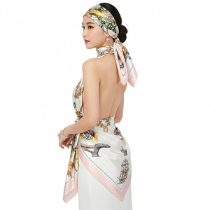 Foulard carré en soie 90 cm <span class=keywords><strong>pour</strong></span> femme, imprimé cartes nautiques, élégant, à porter en écharpe <span class=keywords><strong>dos</strong></span> <span class=keywords><strong>nu</strong></span> et comme <span class=keywords><strong>bandeau</strong></span> tendance - Product Image 1