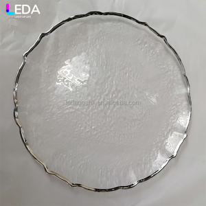 Platos de vidrio con efecto espejo LEDA, ecológicos, para bodas, eventos y fiestas, platos transparentes para la cena con borde plateado - Product Image 2