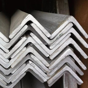 مواد معدنية: قضبان زاوية فولاذية 35×35×2 للسوق البنغلاديشي، تصميم قضبان زاوية للسياج المعدني - Product Image 3