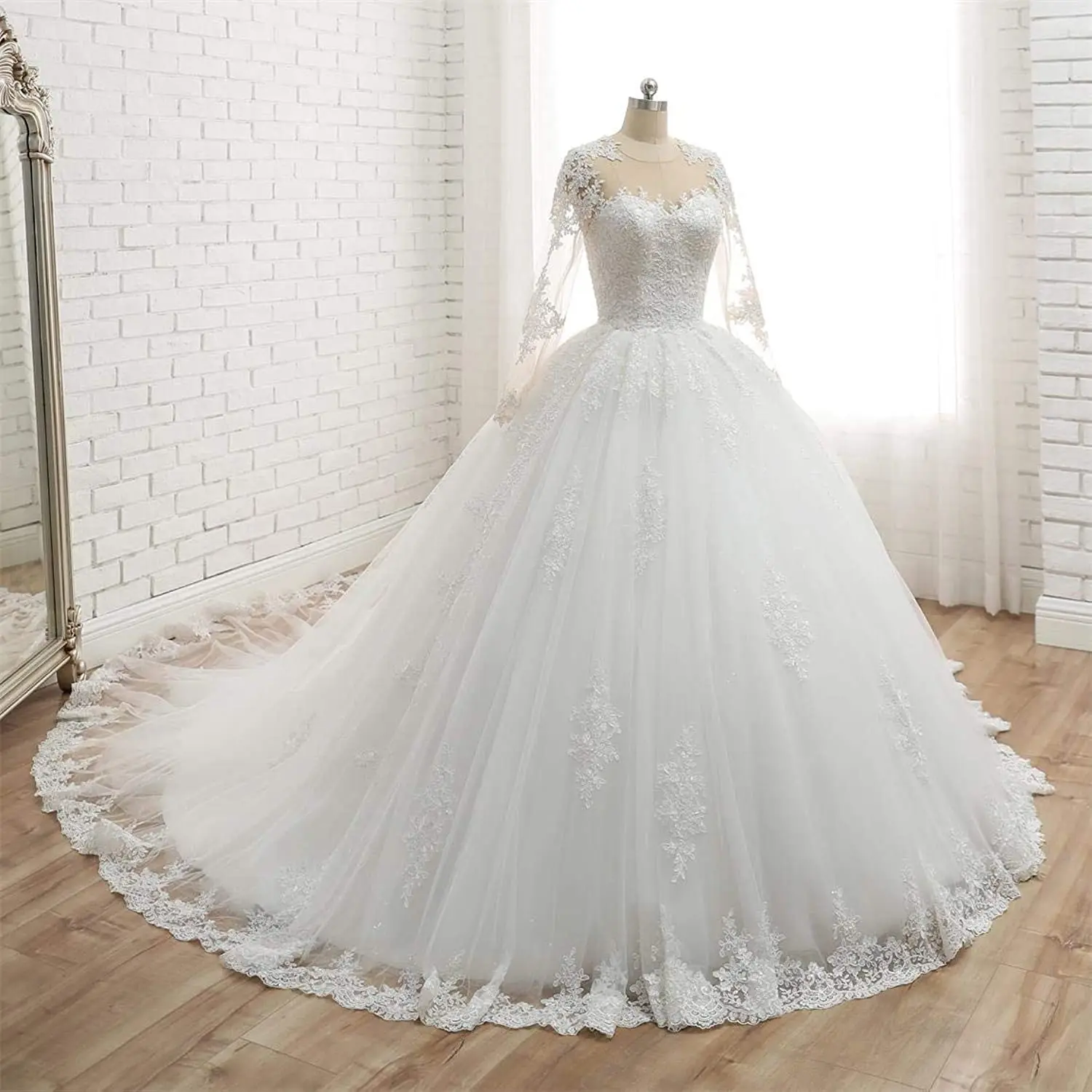 Abiti da sposa principessa in pizzo all'ingrosso 2024 con pizzo manica lunga Plus Size elegante Robe de marie