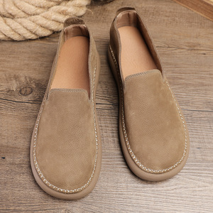 Mocassins en daim pour homme, bout rond, à enfiler, respirants, doublure en cuir véritable, semelle extérieure en caoutchouc, chaussures décontractées toutes saisons - Product Image 1