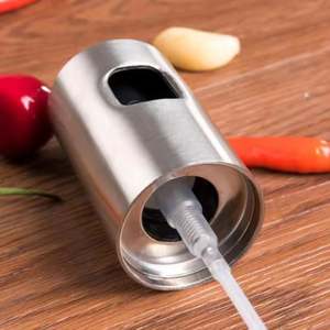 Bouteille pulvérisateur d'huile d'olive en verre de 100 ml avec échelle graduée pour la cuisine, le barbecue en plein air, la préparation de salades, la pâtisserie et la friture - Product Image 4