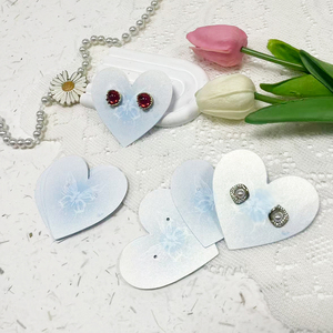 Carte de présentation de bijoux en forme de cœur irisée avec logo personnalisé pour boucles d'oreilles, colliers, pinces <span class=keywords><strong>à</strong></span> cheveux, en carton estampé <span class=keywords><strong>à</strong></span> chaud - Product Image 5