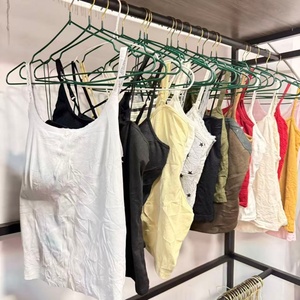 Top Deportivo Sin Costuras para Mujer, <span class=keywords><strong>de</strong></span> <span class=keywords><strong>Segunda</strong></span> <span class=keywords><strong>Mano</strong></span>, con Relleno y Tirantes Ajustables - 2 en 1 con Sujetador Incorporado para Comodidad Durante Todo el Día - Product Image 2