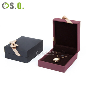 Nouvelle Arrivée Boîte à Bijoux de Voyage de Luxe Noire et Rouge, Vente en Gros, Logo Personnalisé, Boîte de Rangement pour Pendentifs, Bagues et Boucles d'Oreilles avec Nœud Papillon - Product Image 1