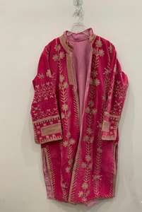 Chaqueta de terciopelo Suzani hecha a mano para mujer, con bordado floral, estilo bohemio, ropa exterior de boutique. - Product Image 1