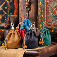 Pochette à cordon en cuir véritable, porte-clés, mini sac à dés, porte-clés fait main, cadeaux mignons, pochette de rangement pour dés, porte-clés