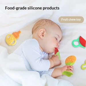 <span class=keywords><strong>Mordedor</strong></span> de silicona al por mayor para bebés, con forma de sandía y biberón, accesorio de toalla para la saliva, para 0-24 meses - Product Image 4