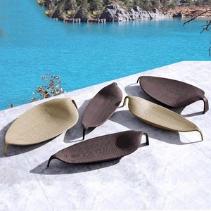 Chaise longue <span class=keywords><strong>de</strong></span> plage moderne d'extérieur avec structure métallique non pliable pour <span class=keywords><strong>piscine</strong></span>, villa, hôtel, complexe hôtelier, loisirs - Product Image 4