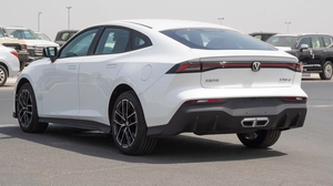 ใช้แล้ว lhd/rhd 2024 Changan Uni V - Product Image 2