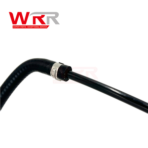 ท่อยางหม้อน้ำสำหรับ BMW E90 E92 335i 135i ระบบระบายความร้อนส่วนบนของเครื่องยนต์ที่เชื่อถือได้ 17127565092 17127540127 - Product Image 4