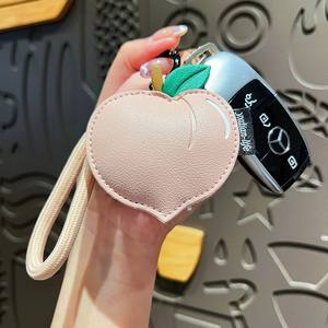 Llavero de Cuero PU con Impresión UV Personalizada de la Serie de Frutas CHENXI, con un Lindo Diseño de Limón y Cereza para Niñas - Product Image 2