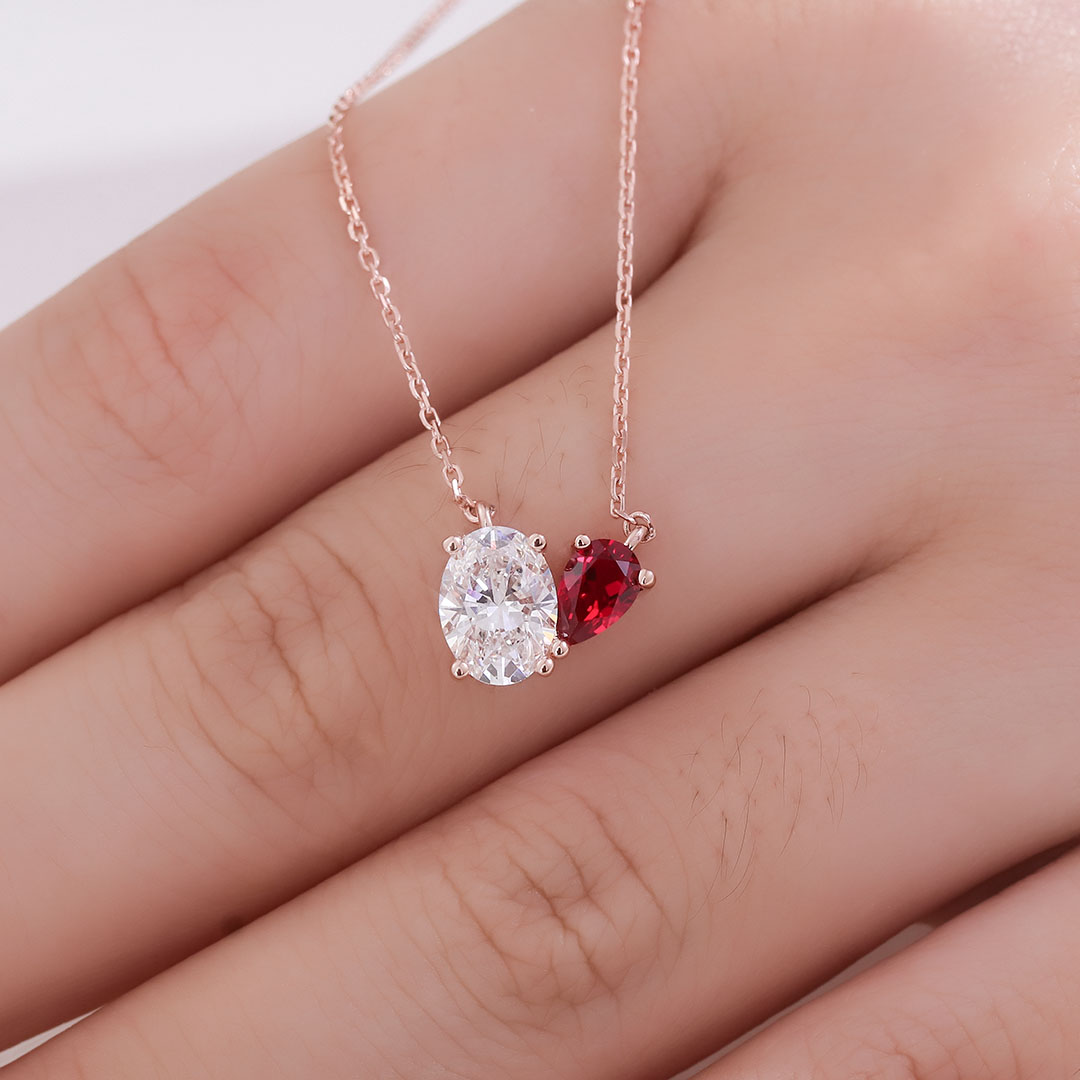 สร้อยคอทองคำ 10K สีเหลืองพร้อมเพชรเล็บ