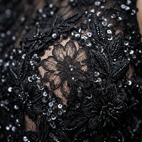 Robe midi moulante noire baroque en dentelle et sequins, froncée, élégante, sans manches, col cranté, pour femme, idéale pour les fêtes, personnalisable OEM/ODM
