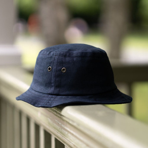 Sombrero de tela reciclada moderno para actividades al aire libre, uso casual y viajes, que ofrece una sensación ligera y un ajuste cómodo. - Product Image 4