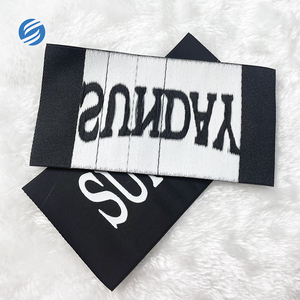 Etiquetas negras de alta densidad para cuello de ropa, etiquetas para camisa, logotipo personalizado de fábrica, Etiquetas tejidas para planchar en prendas para ropa - Product Image 2