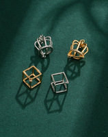 Vente en gros de sac cube creux plaqué or Cage à oiseaux Boule de musique de grossesse Ailes d'ange en forme de diffuseur d'huile essentielle Collier médaillon