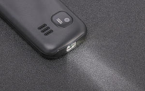 Téléphone portable UNIWA E1808 en stock, vente en gros à bas prix, clavier GSM QWERTY, espagnol, triple veille, 3 cartes SIM, lampe torche - Product Image 5