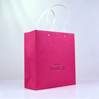 Sac en papier cosmétique écologique avec cordon de serrage, poignée en plastique, pour parfums, chaussures, lotions, maquillage, couleur magenta