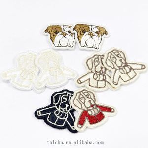 Parches Bordados Personalizados al por Mayor con Diseños de Animales, Parches Termoadhesivos para Ropa - Product Image 1