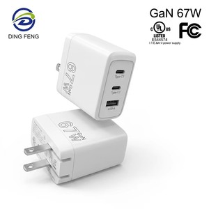 Adaptateur secteur certifié UL/FCC 2C1A Gan67w à trois ports, adapté aux chargeurs de téléphone <span class=keywords><strong>Apple</strong></span> et Samsung et aux adaptateurs secteur pour ordinateurs portables - Product Image 1