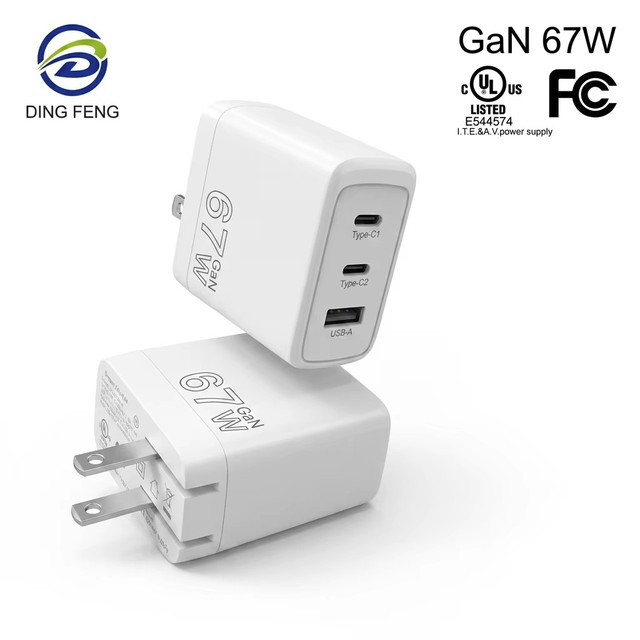 UL/FCC Certified 2C1A Gan67w Three-Port Power Adapter Suitable for Apple and Samsung Phone Chargers and Laptop Power Adapters