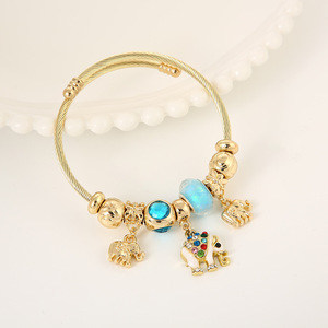 Remache de 18K antiguo, - Product Image 1