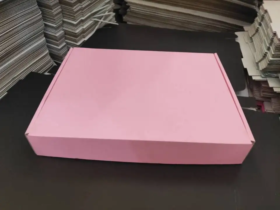 Custom attraente ed elegante vendita calda Kraft biodegradabile ambientale scatola di carta della caramella con il nastro